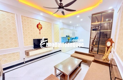Nhà Cổ Nhuế, dân xây 5 tầng, lô góc, 7 chỗ ngủ trong nhà chỉ 6,9 tỷ